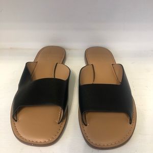 NWOT Banana Republic Slides